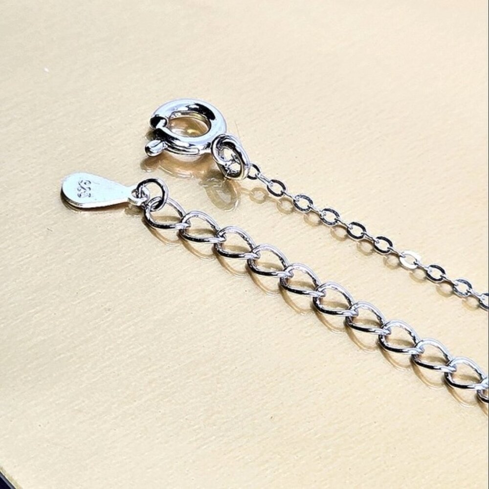 925 Sterling Silver Alphabet Letter "L" Necklace with Moissanite Gemstones. - Picture 4 of 7